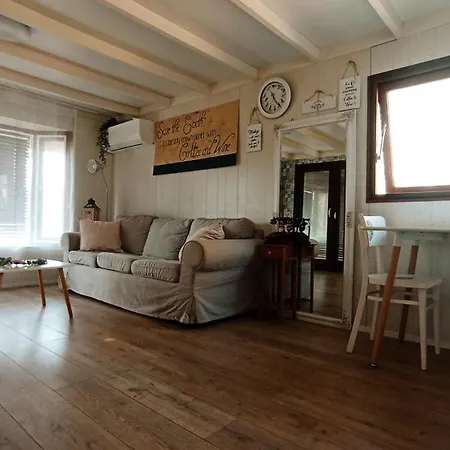 Domcek Na Samote Nove Mesto nad Vahom